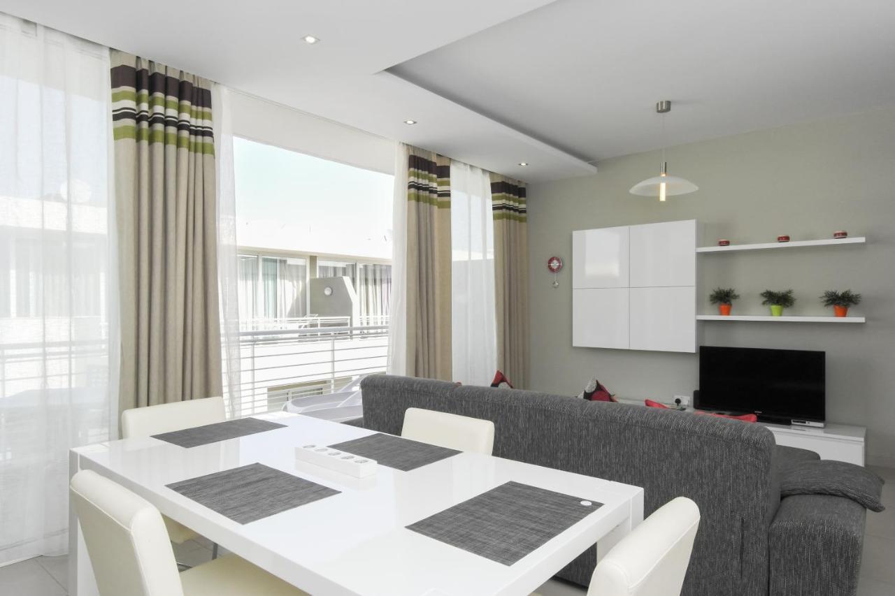 Modern Luxury Penthouse In Perfect Sliema Location Apartment Bagian luar foto