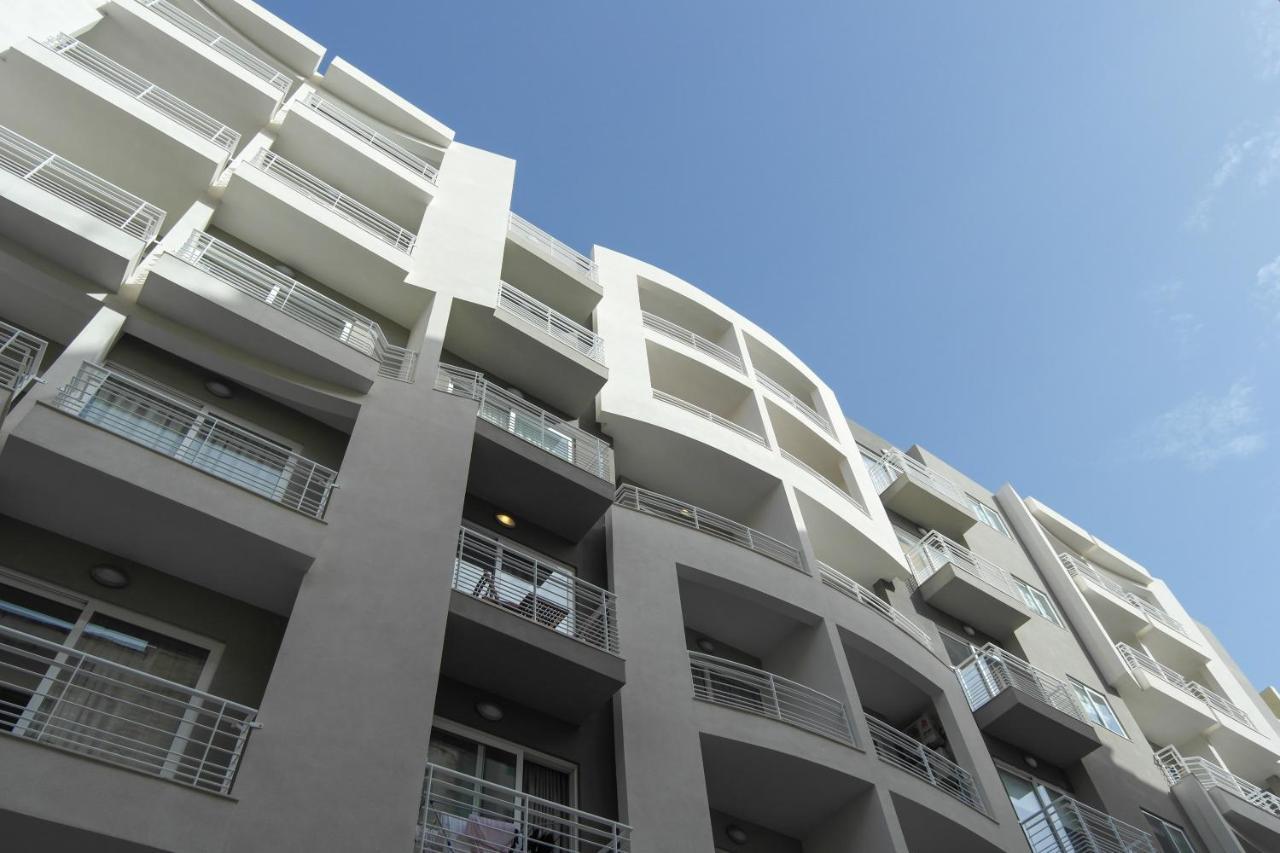 Modern Luxury Penthouse In Perfect Sliema Location Apartment Bagian luar foto