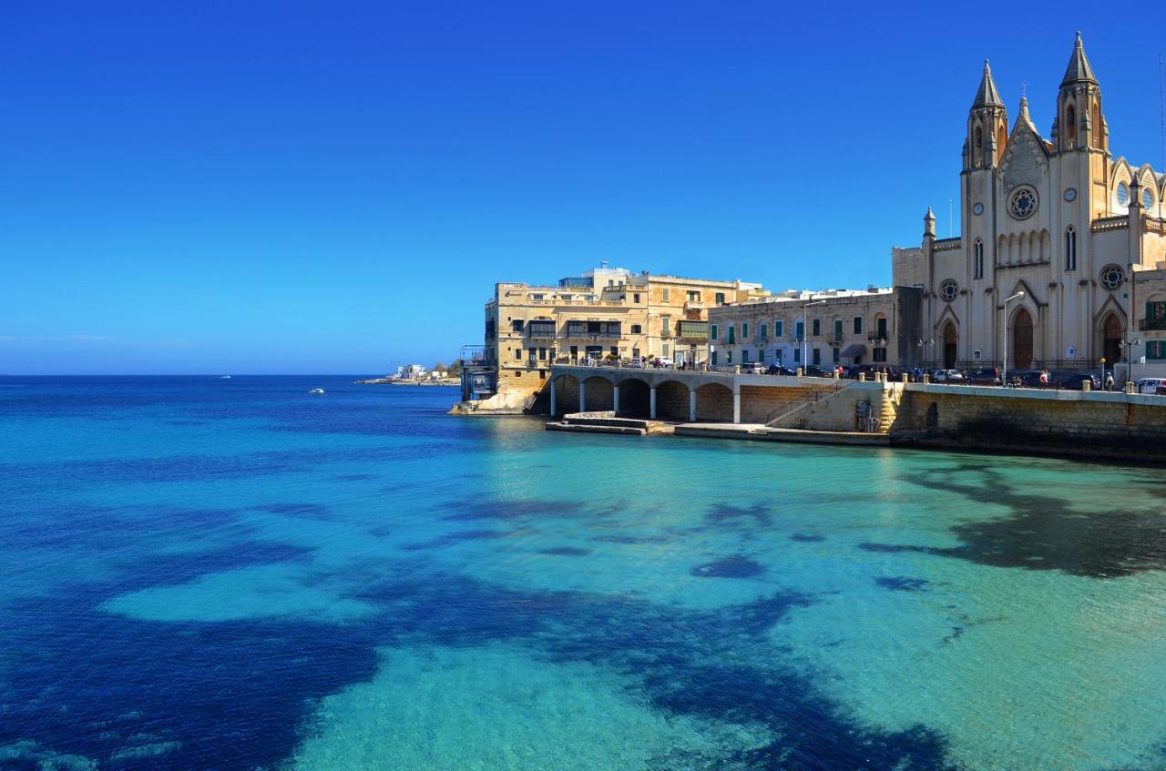 Modern Luxury Penthouse In Perfect Sliema Location Apartment Bagian luar foto
