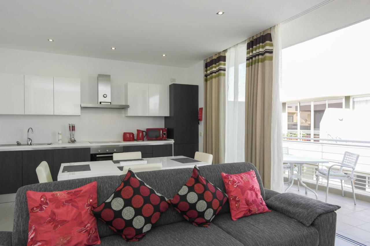 Modern Luxury Penthouse In Perfect Sliema Location Apartment Bagian luar foto