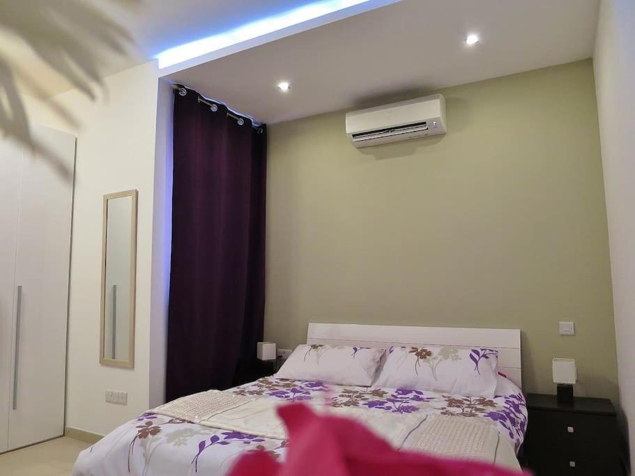 Modern Luxury Penthouse In Perfect Sliema Location Apartment Bagian luar foto