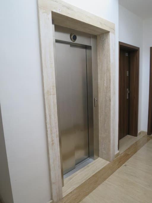 Modern Luxury Penthouse In Perfect Sliema Location Apartment Bagian luar foto